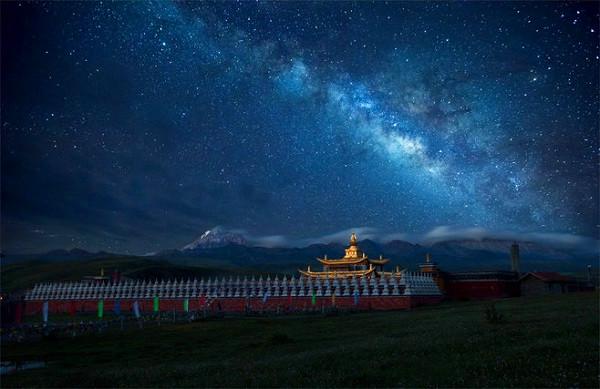 川藏线夜景