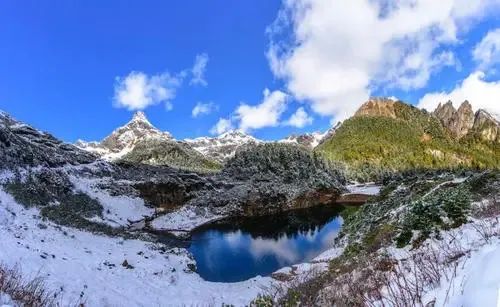 贡嘎雪山